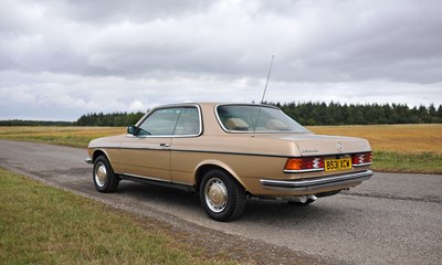 Lot 197 - 1985 Mercedes-Benz 230 CE