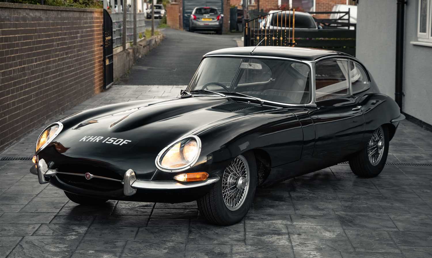 Lot 220 - 1967 Jaguar E-Type Series I 2+2