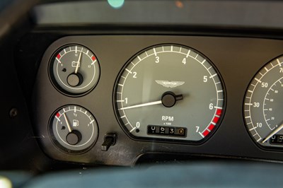Lot 256 - 1995 Aston Martin DB7