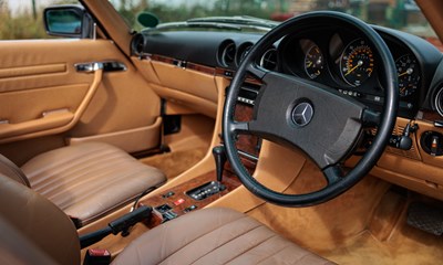 Lot 118 - 1988 Mercedes-Benz 420 SL