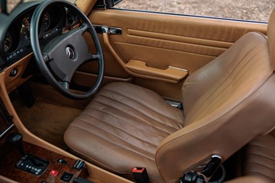 Lot 118 - 1988 Mercedes-Benz 420 SL