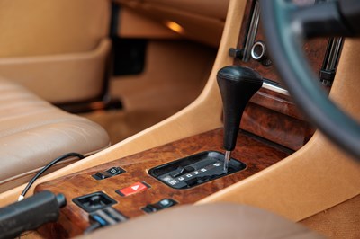 Lot 118 - 1988 Mercedes-Benz 420 SL