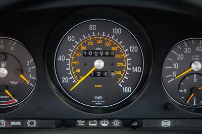 Lot 118 - 1988 Mercedes-Benz 420 SL