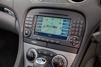 Lot 280 - 2004 Mercedes-Benz SL350