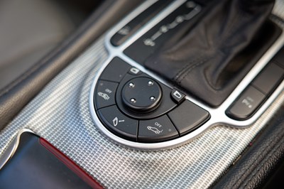 Lot 280 - 2004 Mercedes-Benz SL350