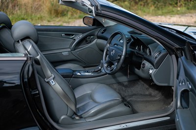 Lot 280 - 2004 Mercedes-Benz SL350