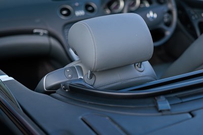 Lot 280 - 2004 Mercedes-Benz SL350