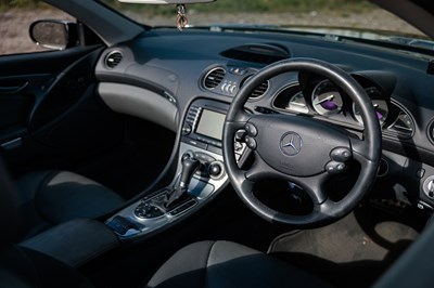 Lot 280 - 2004 Mercedes-Benz SL350