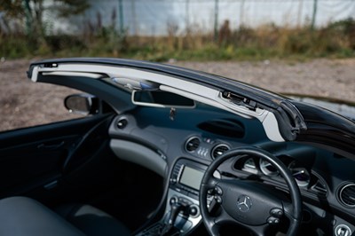 Lot 280 - 2004 Mercedes-Benz SL350