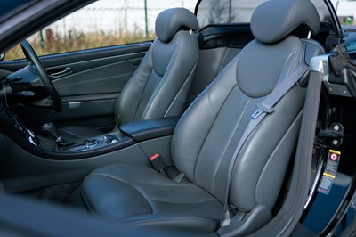 Lot 280 - 2004 Mercedes-Benz SL350