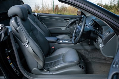 Lot 280 - 2004 Mercedes-Benz SL350