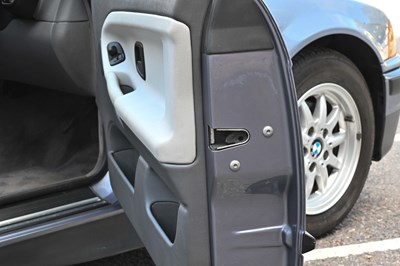 Lot 257 - 1995 BMW 328i