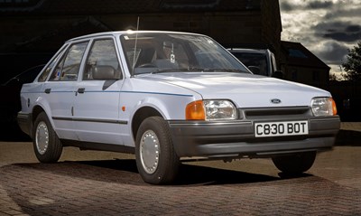 Lot 1986 Ford Escort L