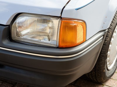 Lot 1986 Ford Escort L