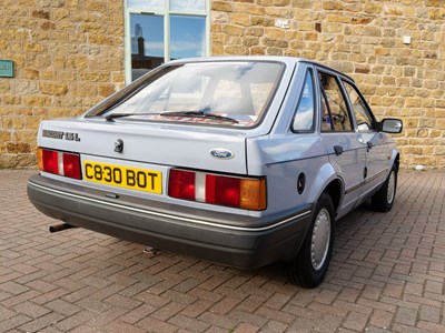 Lot 1986 Ford Escort L