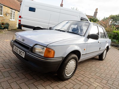 Lot 1986 Ford Escort L