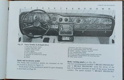 Lot Rolls Royce Silver Shadow II and Bentley T2 Owner's Handbook