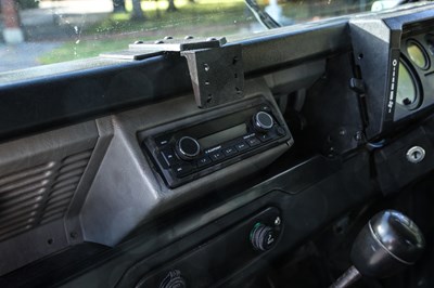 Lot 104 - 1999 Land Rover Defender 90 Td5