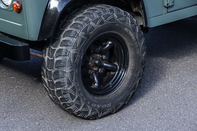 Lot 104 - 1999 Land Rover Defender 90 Td5