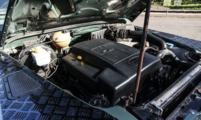 Lot 104 - 1999 Land Rover Defender 90 Td5