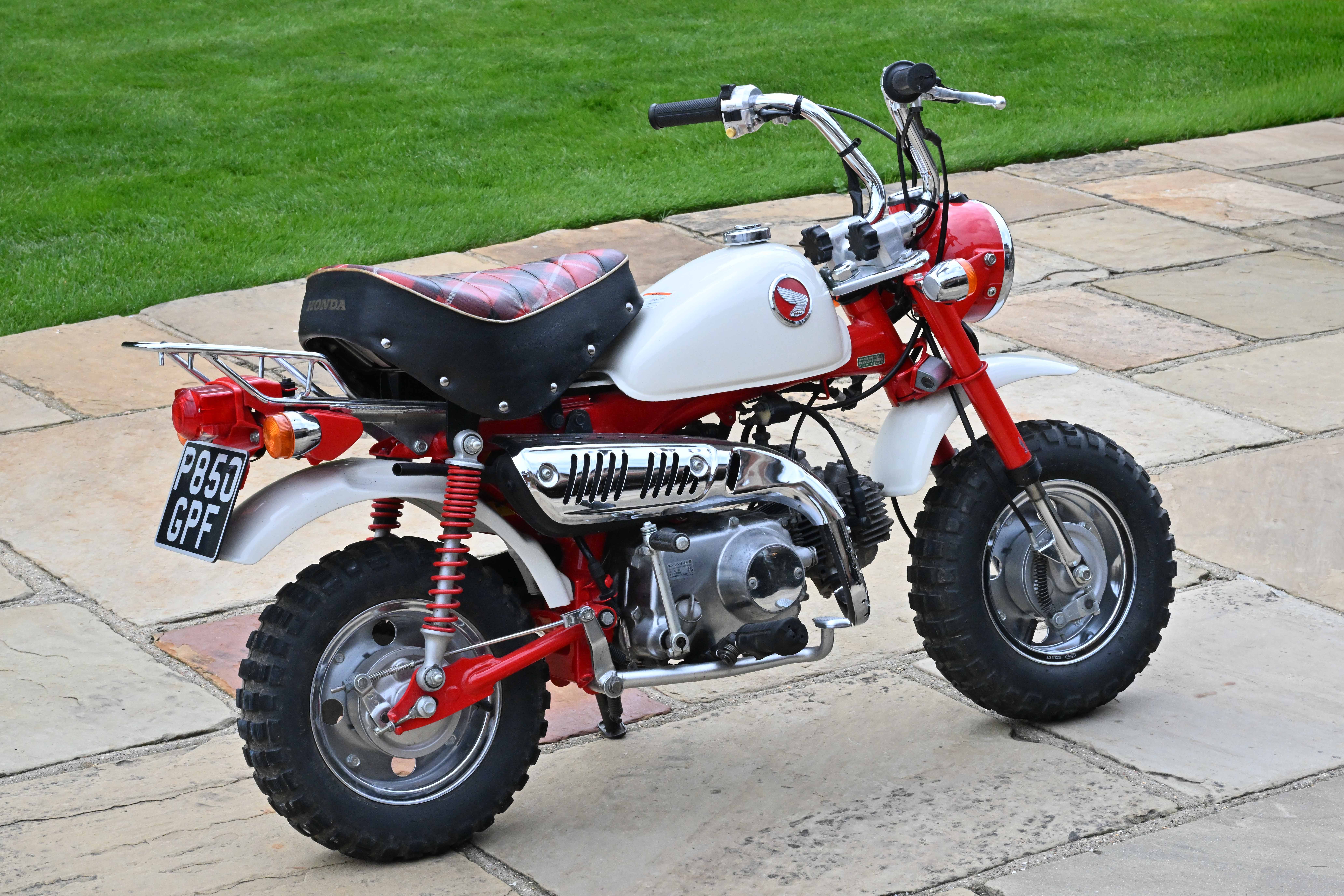 Lot 147 - 1997 Honda Z50 Monkey Bike Anniversary