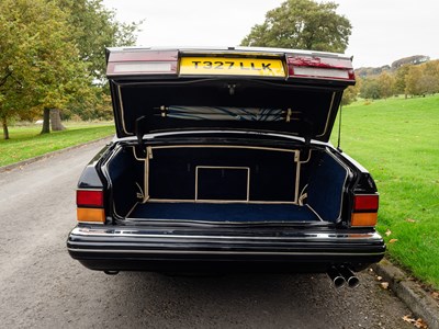 Lot 186 - 1999 Rolls-Royce Park Ward Limousine