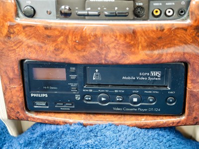 Lot 186 - 1999 Rolls-Royce Park Ward Limousine