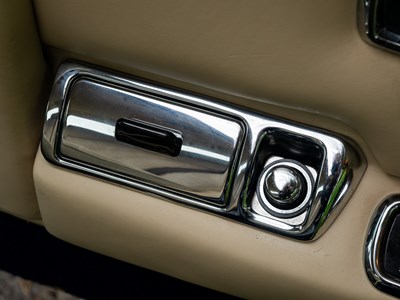 Lot 186 - 1999 Rolls-Royce Park Ward Limousine