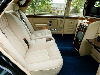 Lot 186 - 1999 Rolls-Royce Park Ward Limousine