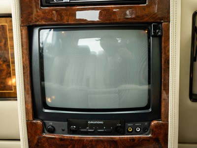 Lot 186 - 1999 Rolls-Royce Park Ward Limousine