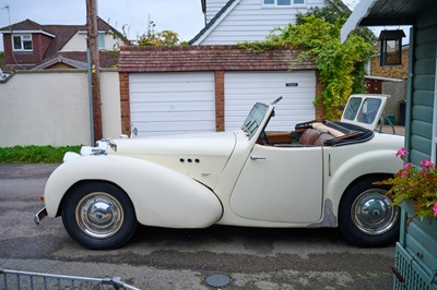 Lot 1949 Triumph 2000 Roadster
