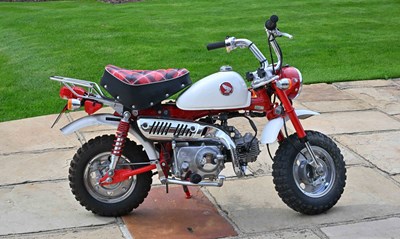Lot 1987 Honda Z50 Monkey bike