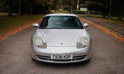 Lot 1999 Porsche 911/996 Carrera 4