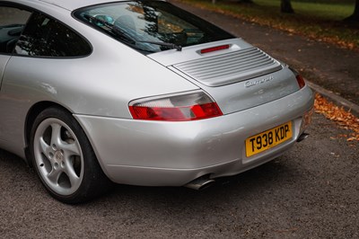 Lot 1999 Porsche 911/996 Carrera 4