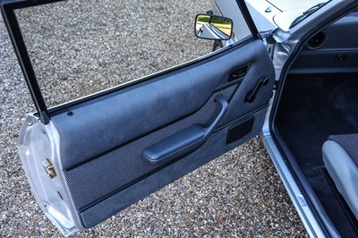 Lot 1987 Ford Capri 2.8 Injection