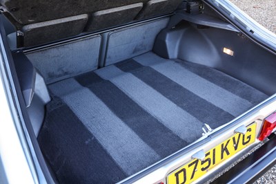 Lot 1987 Ford Capri 2.8 Injection