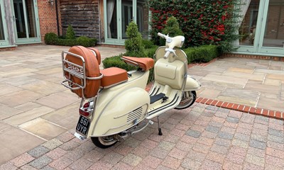 Lot 1961 Piaggio Vespa