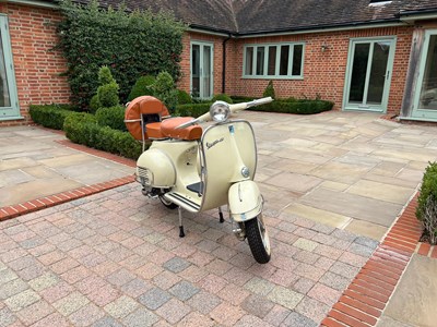 Lot 1961 Piaggio Vespa