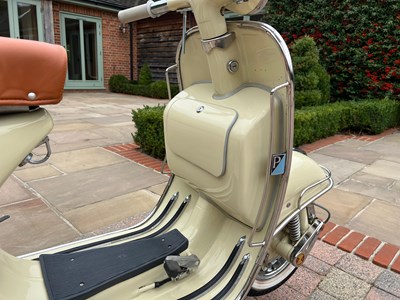 Lot 1961 Piaggio Vespa