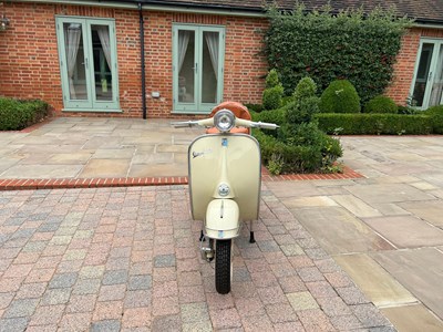 Lot 1961 Piaggio Vespa