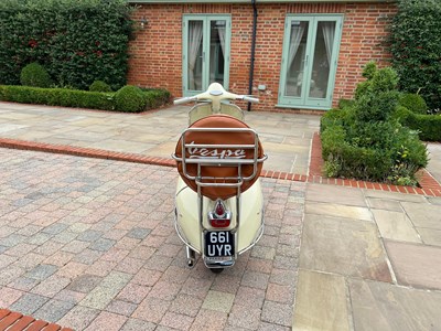 Lot 1961 Piaggio Vespa