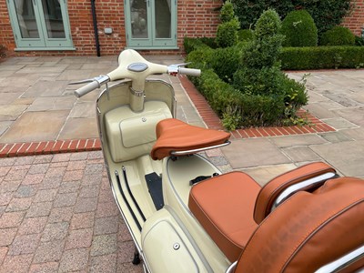 Lot 1961 Piaggio Vespa