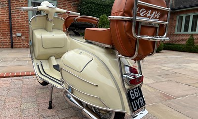 Lot 1961 Piaggio Vespa