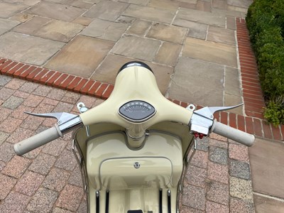 Lot 1961 Piaggio Vespa