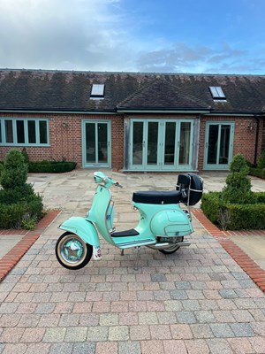 Lot 1961 Piaggio Vespa Douglas