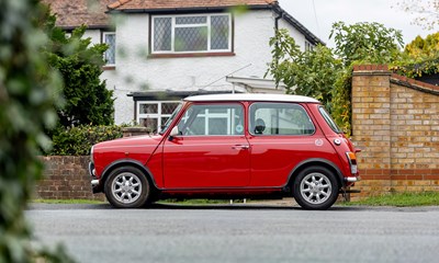 Lot 2000 Rover Mini Cooper