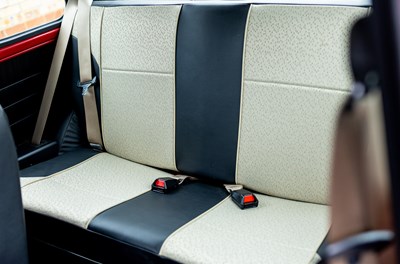 Lot 2000 Rover Mini Cooper