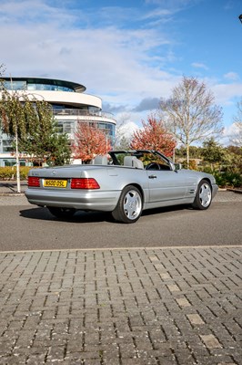 Lot 1996 Mercedes-Benz SL500