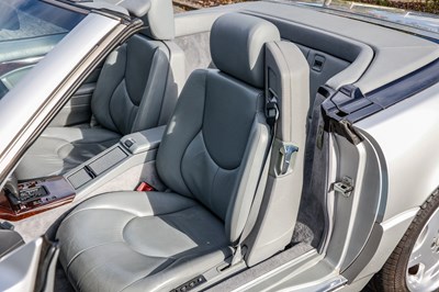 Lot 1996 Mercedes-Benz SL500