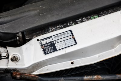 Lot 1996 Mercedes-Benz SL500